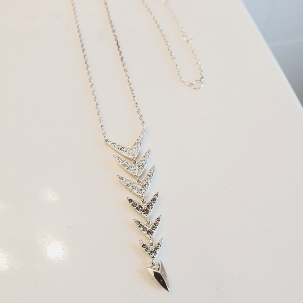 Stella & Dot Pave Chevron Necklace